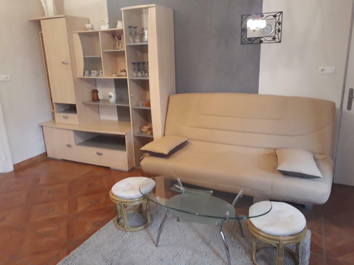 A L'Ombre De La Cascade Apartment Lemberg Ngoại thất bức ảnh